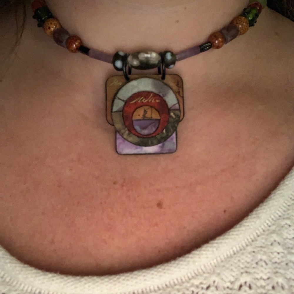 Abstract necklace - Picture 4 of 4